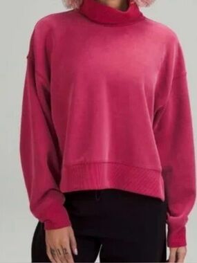 lululemon athletica Ribbed Collar soft strewn Sweatshirt size 4